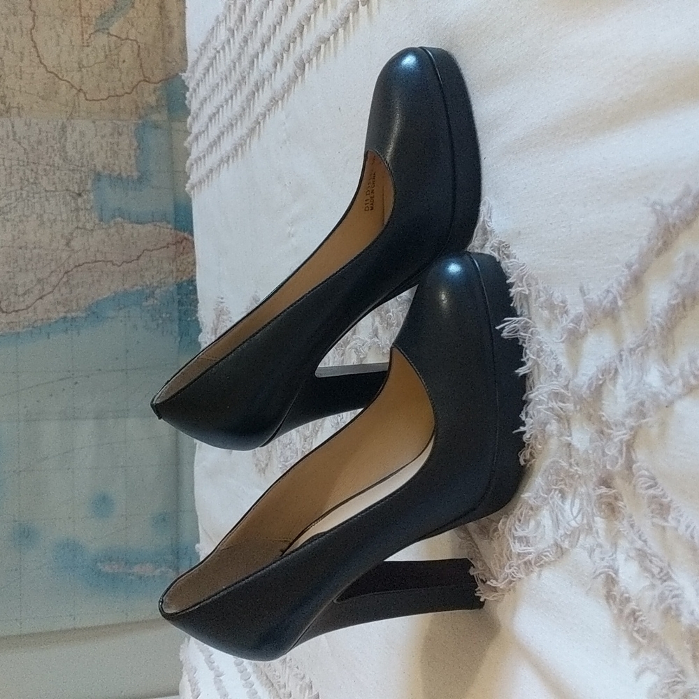 Gorgeous Cole Haan Heels